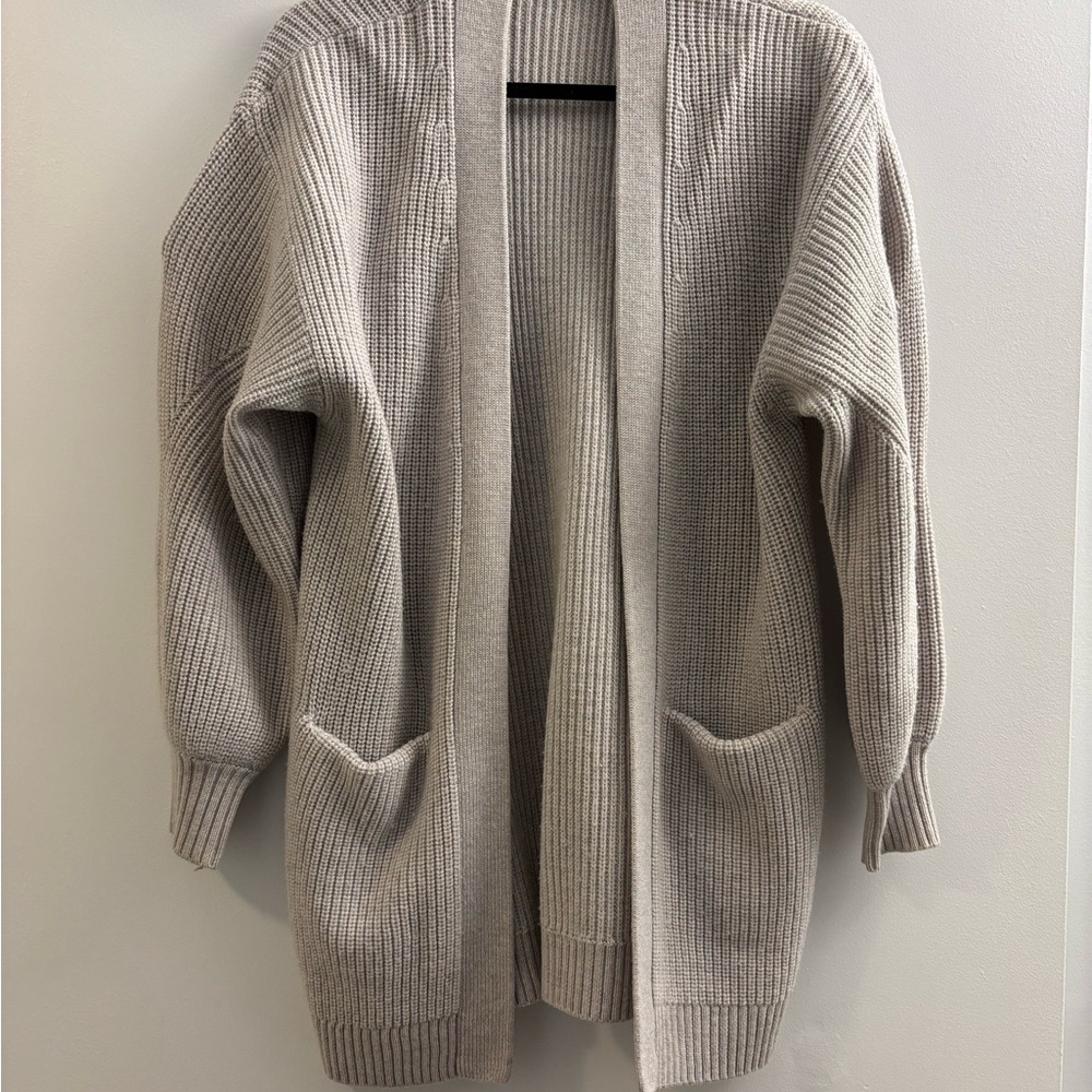 Wilfred Taupe Ribbed Cardigan